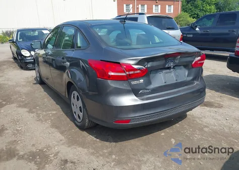 2016 Ford Focus S from USA, damaged, VIN 1FADP3E25GL367452
